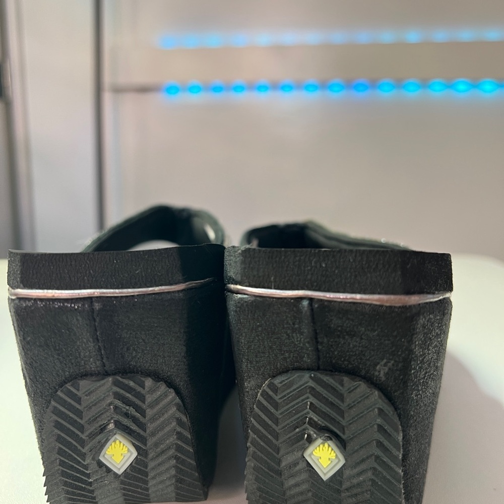 Volatile Glimpse Black Wedge Sandals with Rhinestone Straps - Picture 5 of 6